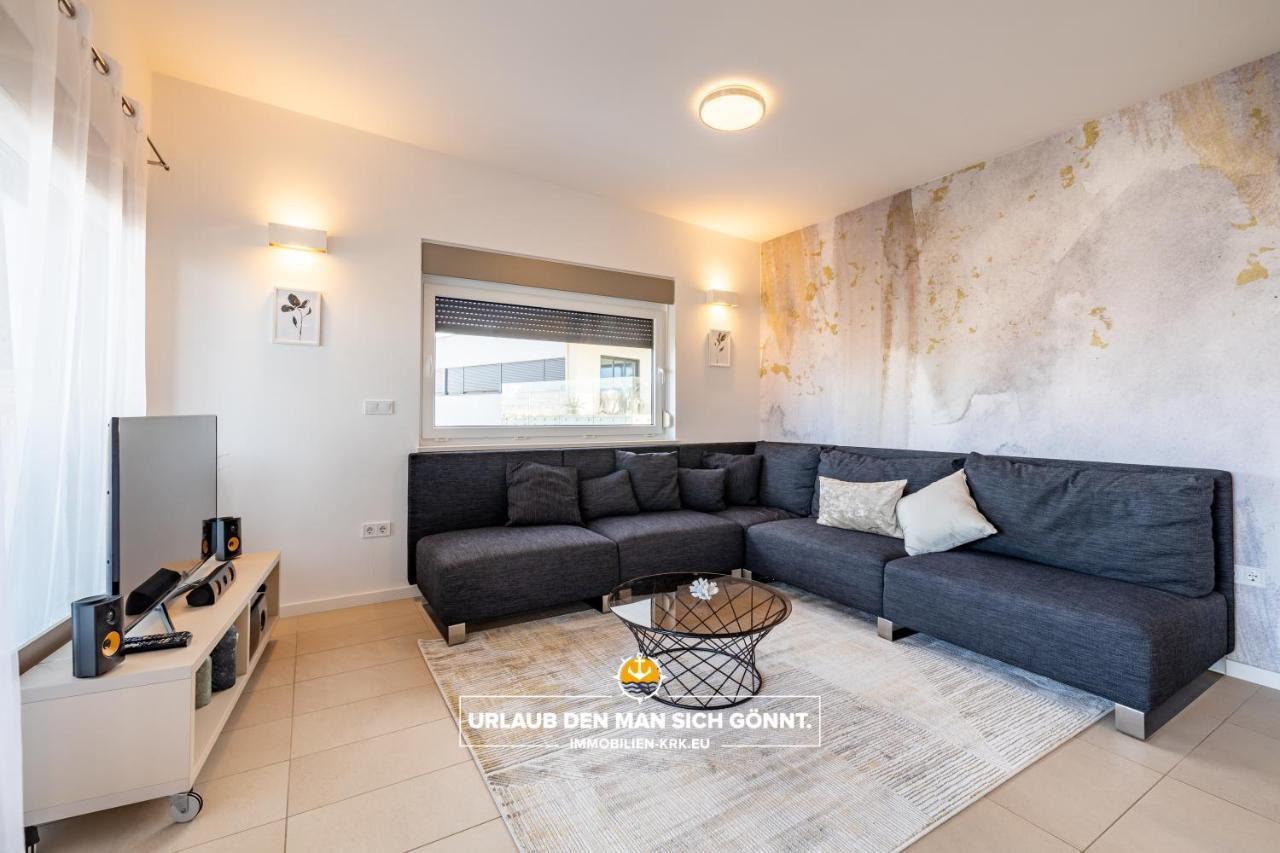 Apartamento Penthouse Panorama Deluxe In Malinska Exterior foto